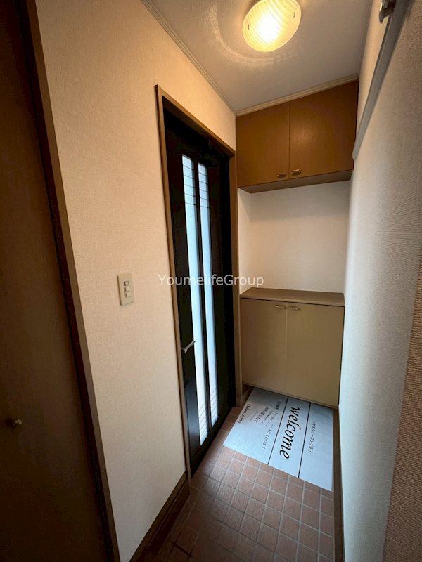 玄関　※別部屋参考写真※