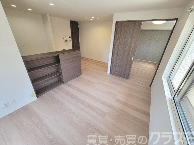 居室・リビング　カウンターキッチンです♪