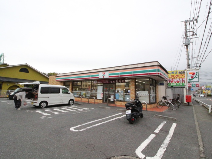 コンビニ　セブンイレブン横浜東希望が丘店（コンビニ）まで190m