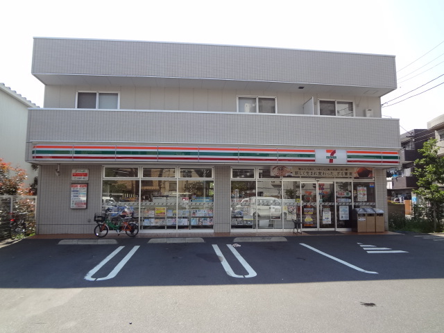コンビニ　セブンイレブン世田谷千歳台5丁目店（コンビニ）まで225m