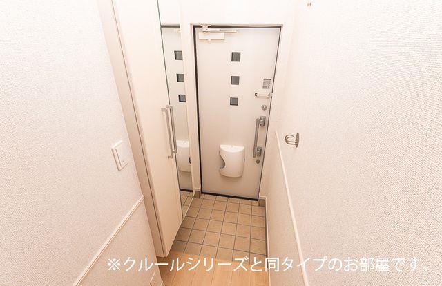 ＪＲ山陽本線 御着駅 徒歩21分 2階建 築2年の玄関写真