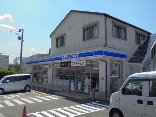 コンビニ　ローソン（コンビニ）まで500m