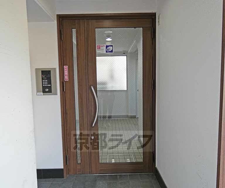 その他共有部分　建物入り口です。