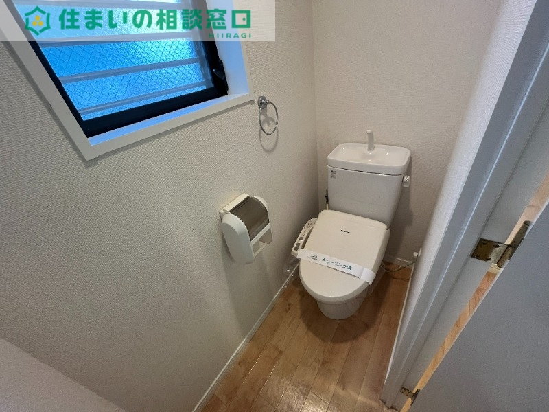 トイレ　同型