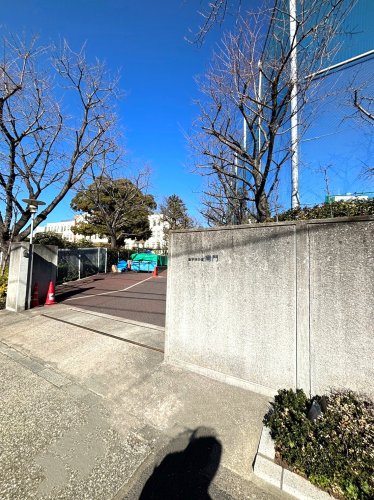 高校・高専　聖学院高等学校（高校・高専）まで383m