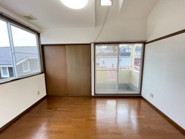 居室・リビング　開放的な角部屋です
