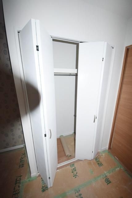 その他設備　洋室にある収納です