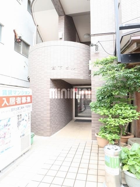 宮下ビルの外観写真