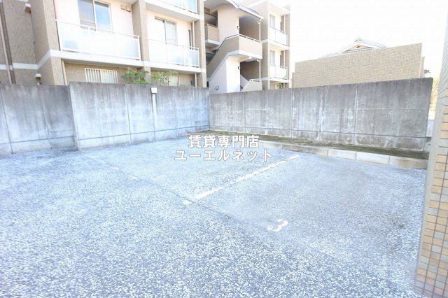 駐車場　敷地内駐車場あり◎