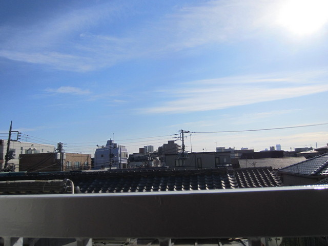 眺望　周りに高い建物ございません。