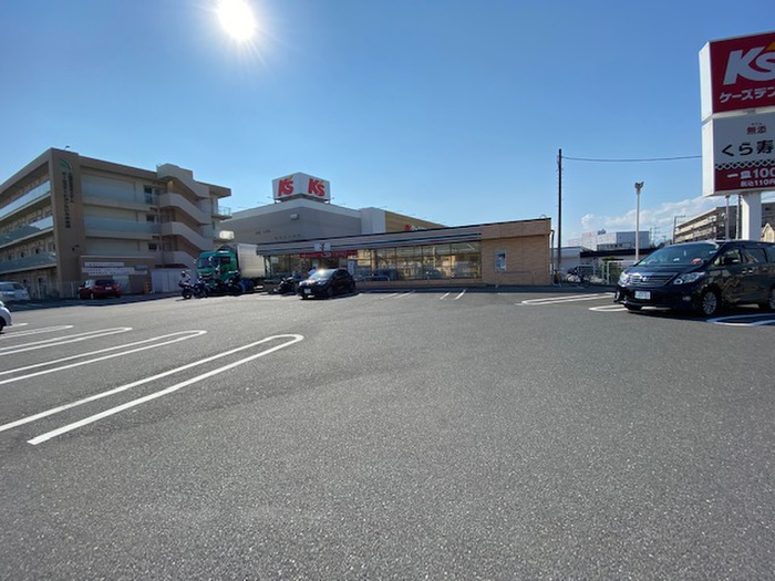 コンビニ　セブンイレブン小田原東町5丁目店（コンビニ）まで600m