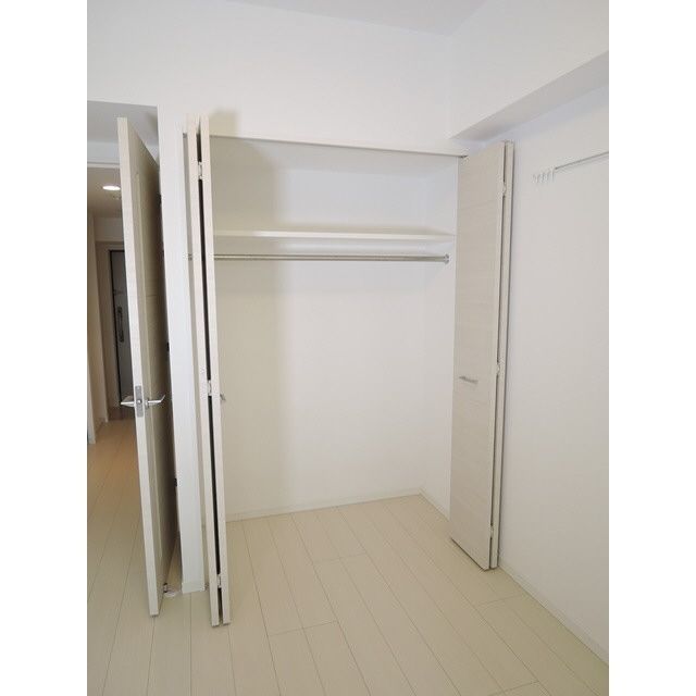 収納　クローゼット付き