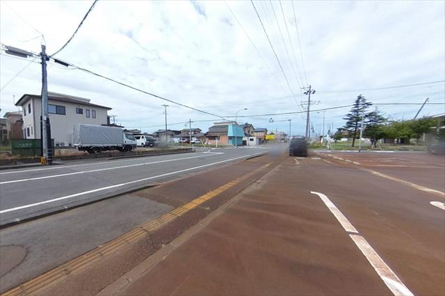 その他　前面道路（その他）まで0m