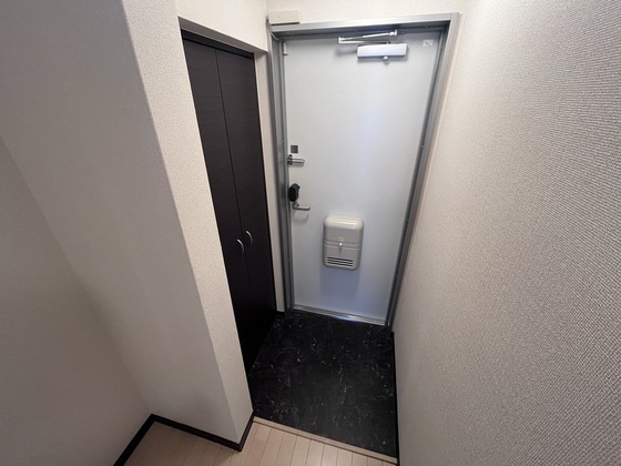 玄関　※別部屋の写真です