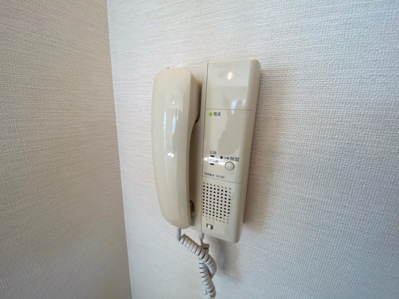 セキュリティ　インターホンは通話ができるので急な訪問があっても安心です。