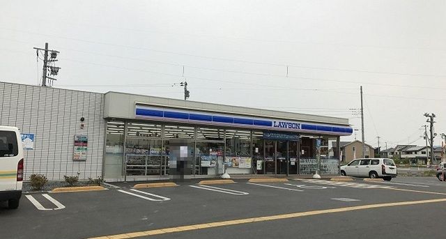 コンビニ　ローソン鎌塚北店（コンビニ）まで400m