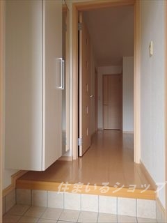 玄関　ミラー付き大型シューズボックス