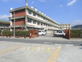 小学校　広島市立 三入小学校（小学校）まで440m