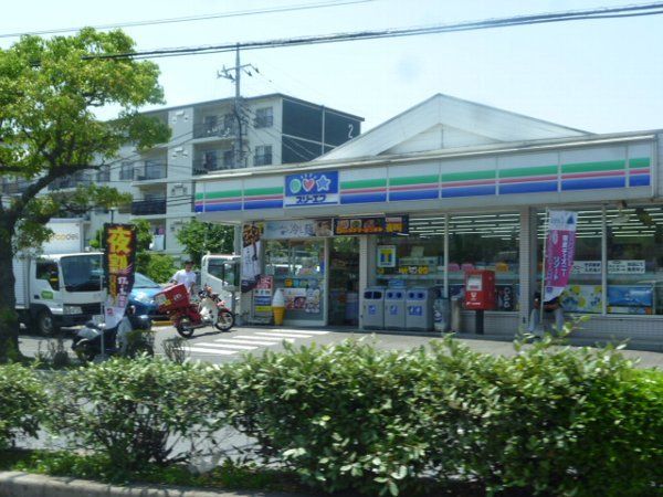 コンビニ　ローソン LAWSON+スリーエフ船橋北本町店（コンビニ）まで194m