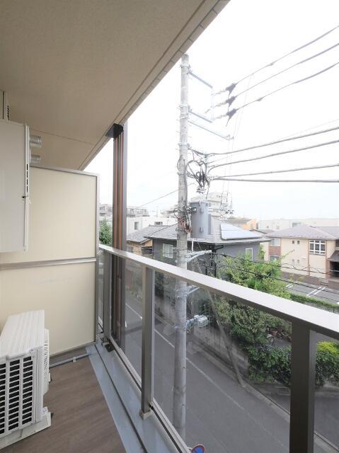バルコニー　広々としたバルコニーです