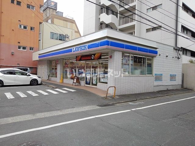 コンビニ　ローソン 久留米大手町店（コンビニ）まで100m