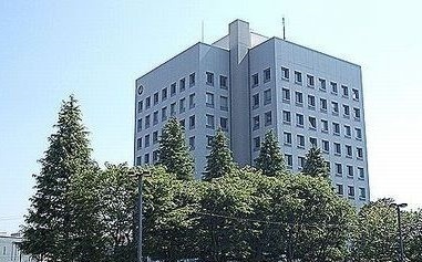 役所　八戸市庁（役所）まで1500m