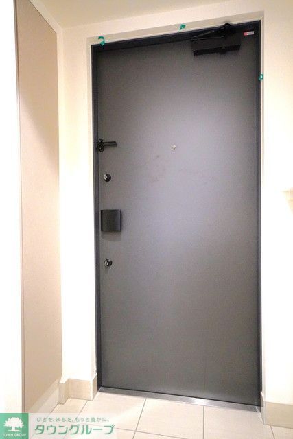 玄関　※写真は同タイプ住戸です。