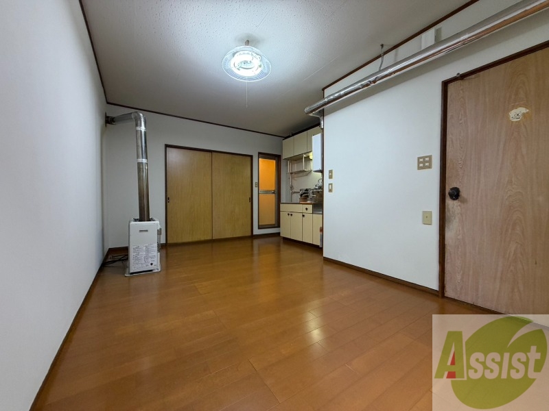 居室・リビング　広くてキレイなお部屋が広がっていて、充実した生活が送れそう。