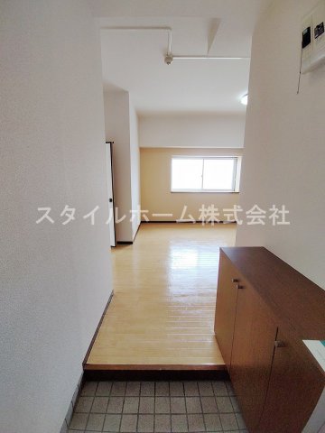 玄関　収納もある玄関です
