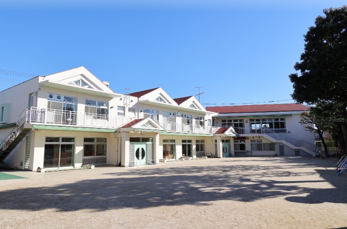 幼稚園・保育園　小さき花の幼稚園（幼稚園・保育園）まで1090m