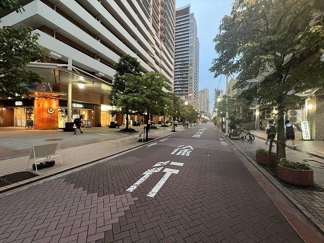 その他　月島もんじゃストリート（西仲通り商店街）（約100ｍ）（その他）まで100m