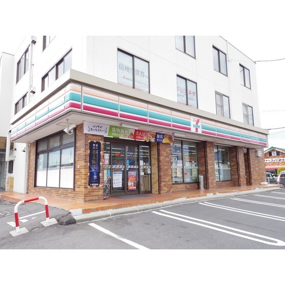 コンビニ　セブンイレブン諏訪赤沼店（コンビニ）まで886m