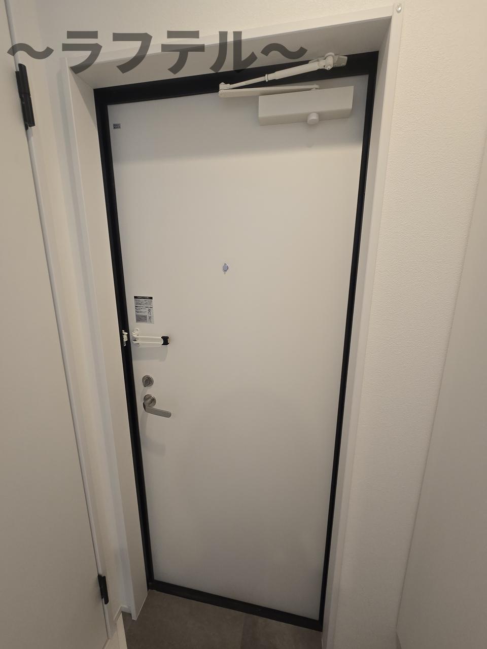 玄関　同メーカー施工　別部屋イメージ写真