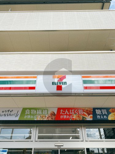 コンビニ　セブンイレブン 東大阪長堂2丁目南店（コンビニ）まで366m