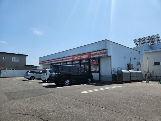 コンビニ　セイコーマート帯広西１５条店（コンビニ）まで489m