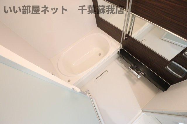 バス・シャワールーム　ゆったり過ごせるお風呂です