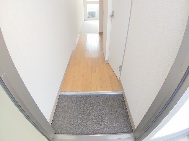 玄関　別部屋同仕様タイプ