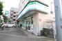 コンビニ　ファミリーマート　多摩連光寺店（コンビニ）まで1797m