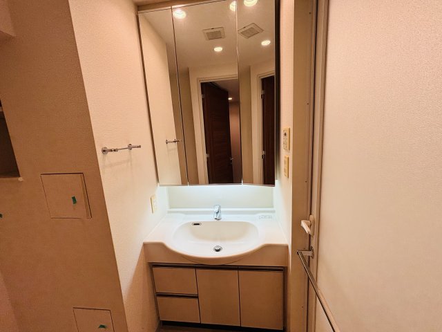 洗面設備　＊同間取り別部屋参照