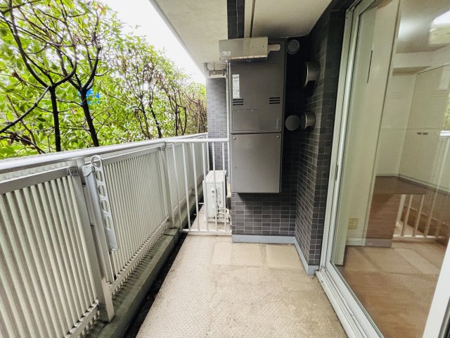 バルコニー　＊同間取り別部屋参照