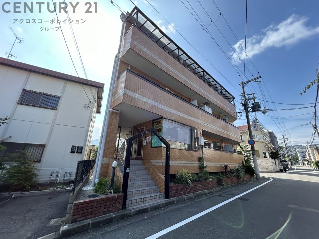 建物外観　住居者用のごみ置き場があります！