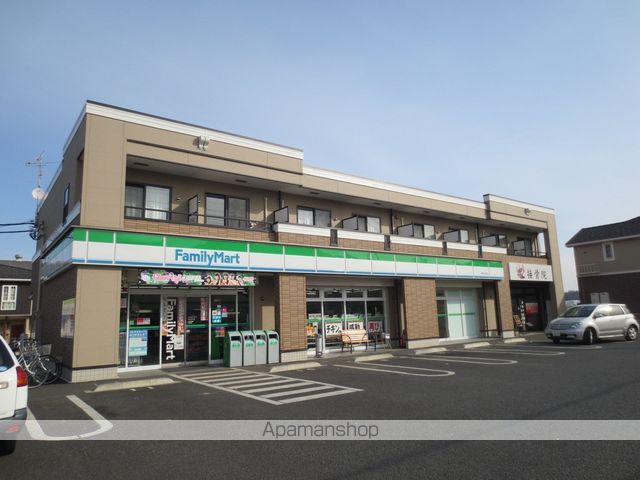 コンビニ　ファミリーマート（コンビニ）まで9999m
