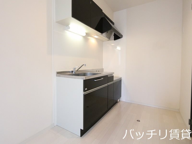 キッチン　同型イメージの為、現状を優先致します