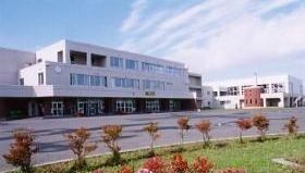 中学校　江別市立中央中学校（中学校）まで1400m