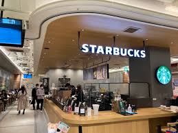 飲食店　スターバックス コーヒー アトレ信濃町店（飲食店）まで693m
