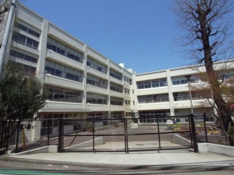 小学校　横浜市立港北小学校（小学校）まで261m