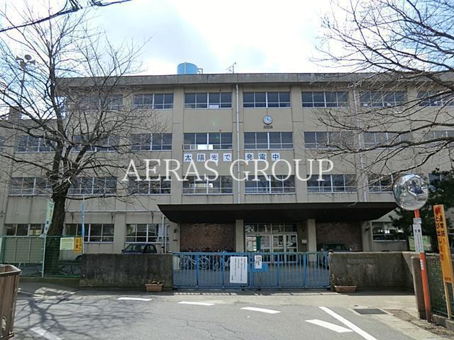 小学校　松戸市立松飛台小学校（小学校）まで1070m