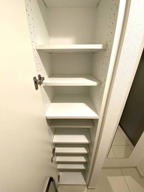 収納　シューズBOX