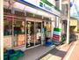 コンビニ　ファミリーマート亀有五丁目店（コンビニ）まで238m