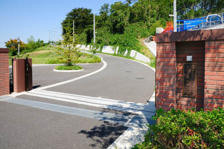 幼稚園・保育園　さゆりの丘保育園（幼稚園・保育園）まで694m